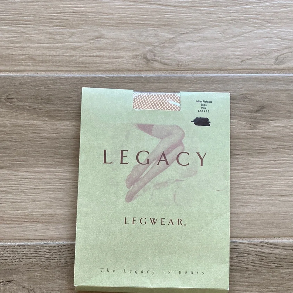 NWT Legacy Plus Beige Italian Fishnet hosiery stockings pantyhose